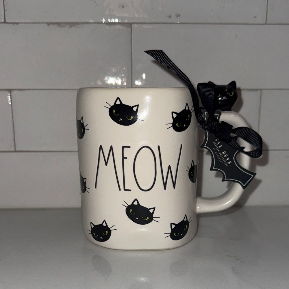 Rae Dunn meow mug